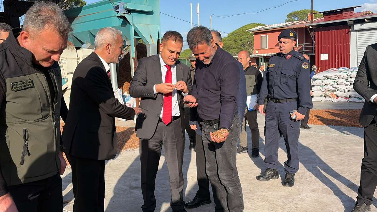 Muğla Valisi İdris Akbıyık, Yatağan Katrancı Mahallesi’ni Ziyaret Etti 3